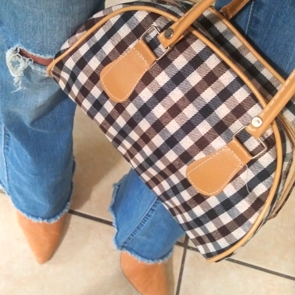 Mini Rubber Handbag Square Decor - Picture 8 of 8